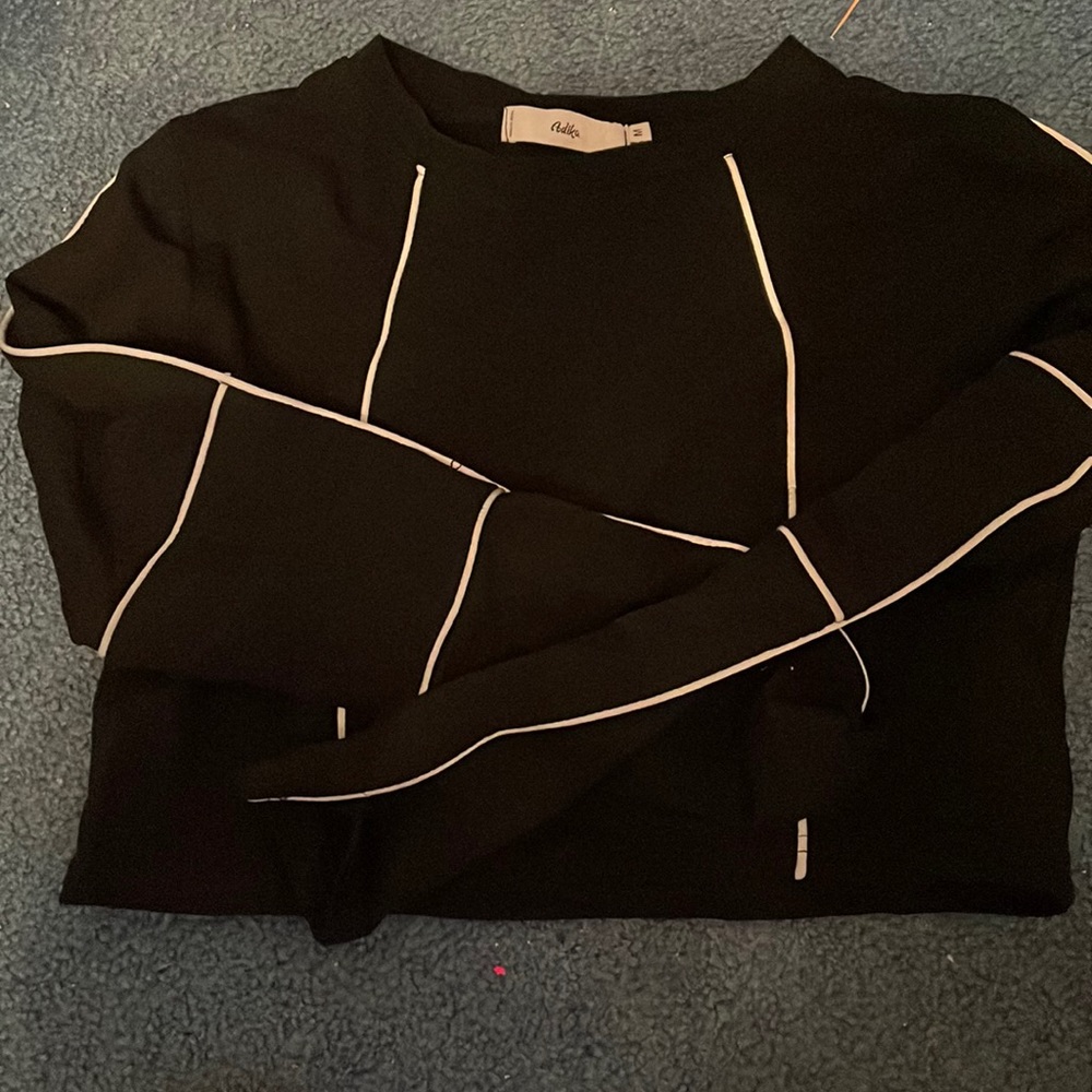 Adika black reflective crop long sleeve